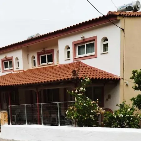 Yiannis' Maizonette - Happy