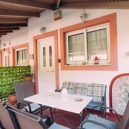 Yiannis' Maizonette - Happy *