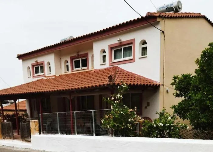 Yiannis' Maizonette - Happy