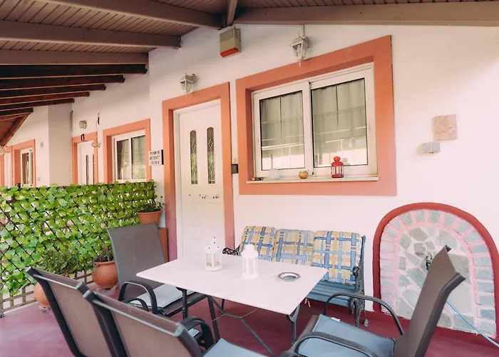 Yiannis' Maizonette - Happy *